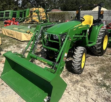 Image of John Deere 3038E equipment image 1