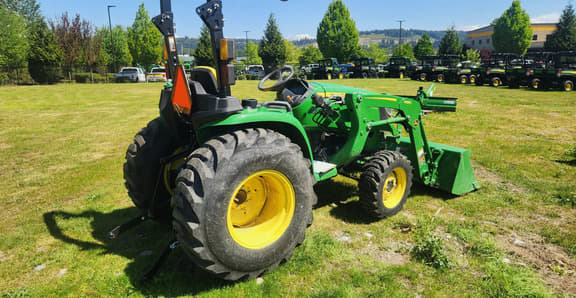 Image of John Deere 3038E equipment image 1