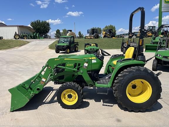 Image of John Deere 3038E equipment image 1