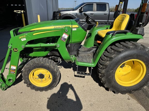 2023 John Deere 3038E Equipment Image0