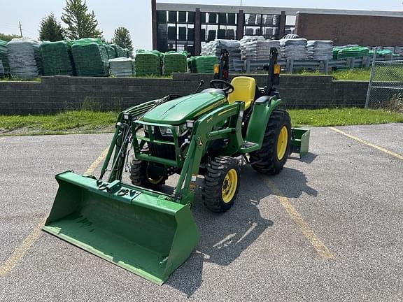 Image of John Deere 3038E equipment image 2
