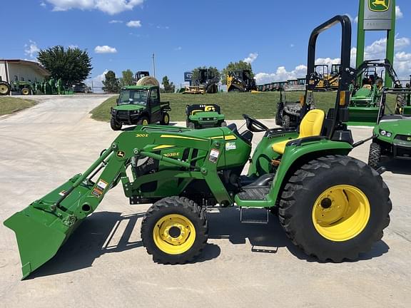 Image of John Deere 3038E equipment image 1