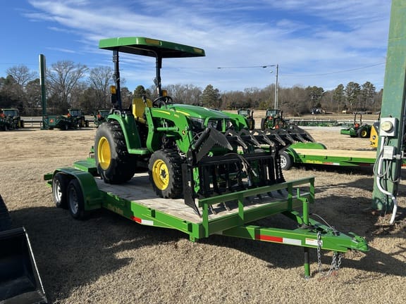 Main image John Deere 3038E