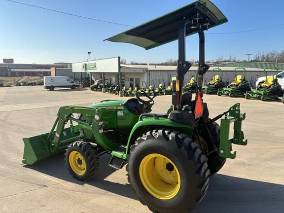 Image of John Deere 3038E equipment image 2