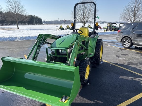 2023 John Deere 3038E Equipment Image0