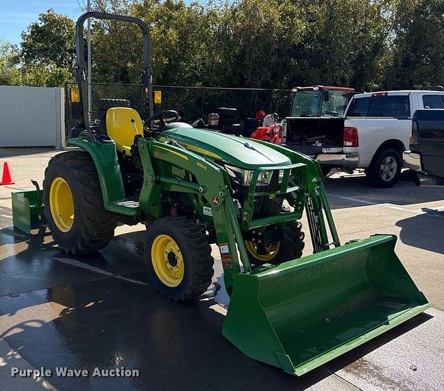 Image of John Deere 3038E equipment image 2