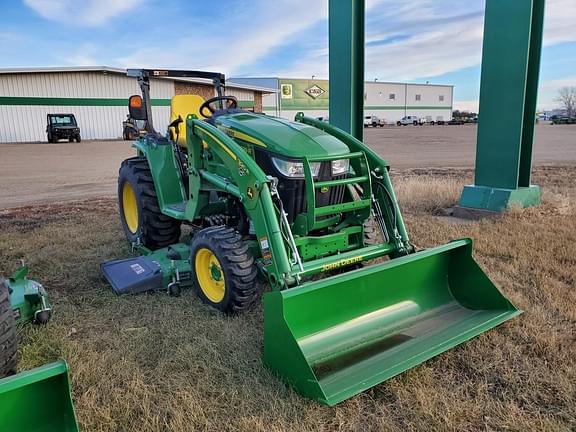 Image of John Deere 3039R equipment image 3