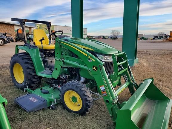 Image of John Deere 3039R equipment image 4