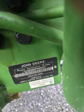 Image of John Deere 3039R equipment image 3