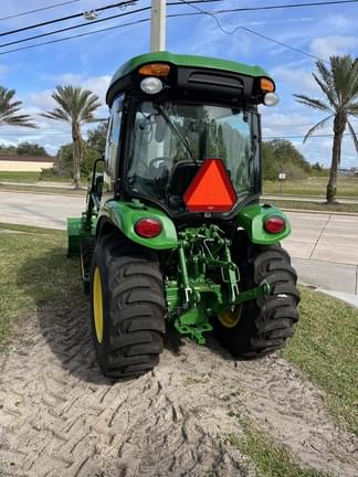 Image of John Deere 3039R equipment image 2