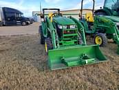 Thumbnail image John Deere 3039R 17