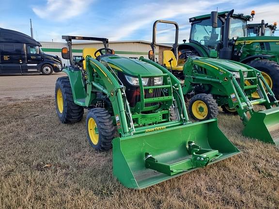 Image of John Deere 3039R equipment image 3