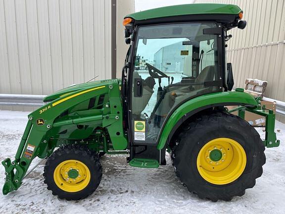 Image of John Deere 3039R equipment image 1