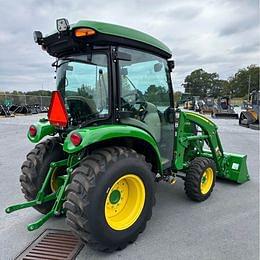 Image of John Deere 3039R equipment image 3