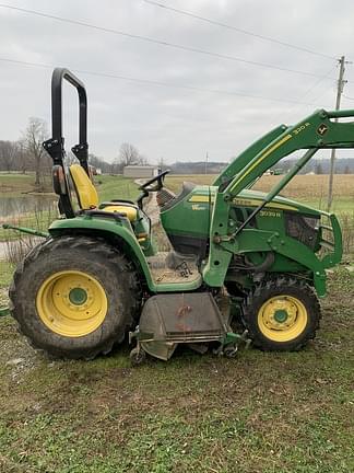 Image of John Deere 3039R equipment image 3