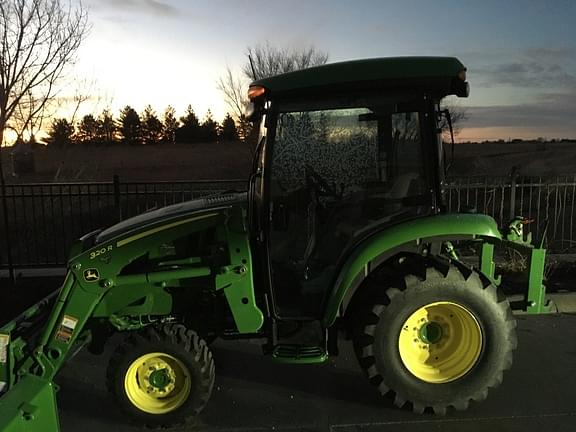 Image of John Deere 3039R Primary image