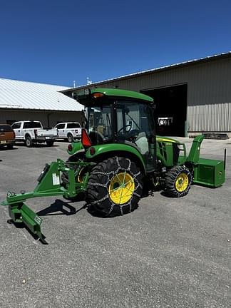 Image of John Deere 3039R equipment image 4