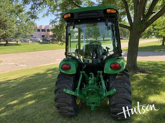 Image of John Deere 3039R equipment image 3