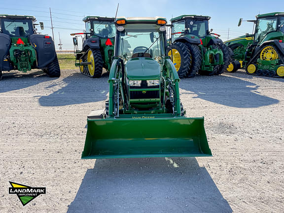 Image of John Deere 3039R equipment image 1