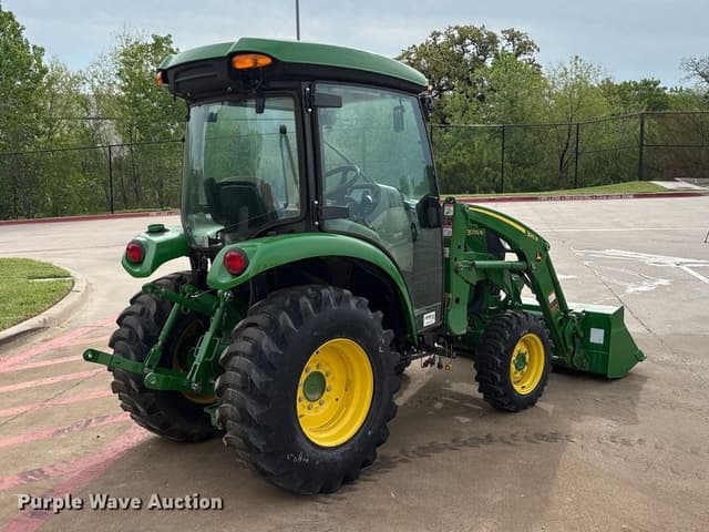 Image of John Deere 3039R equipment image 4