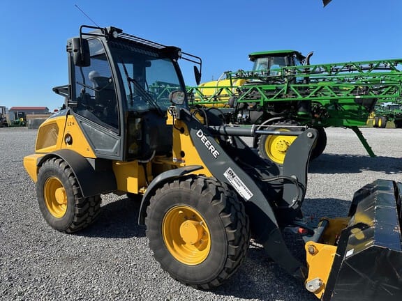 Main image John Deere 304G