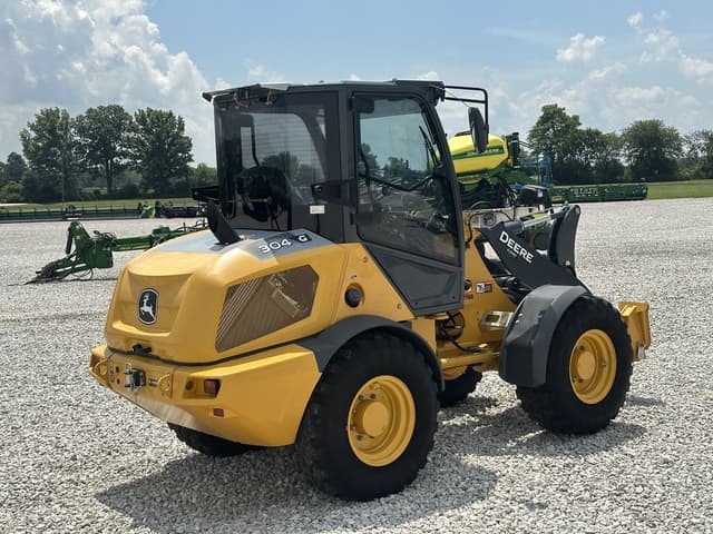 Image of John Deere 304G equipment image 2