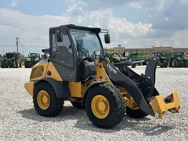 Image of John Deere 304G equipment image 3