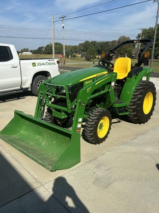 Main image John Deere 3043D