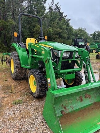 2023 John Deere 3043D Equipment Image0