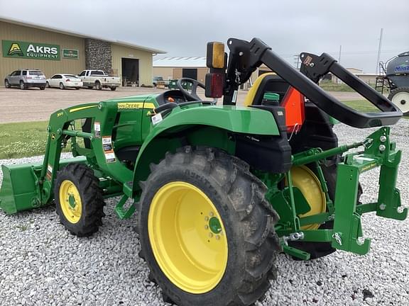 Image of John Deere 3043D equipment image 3