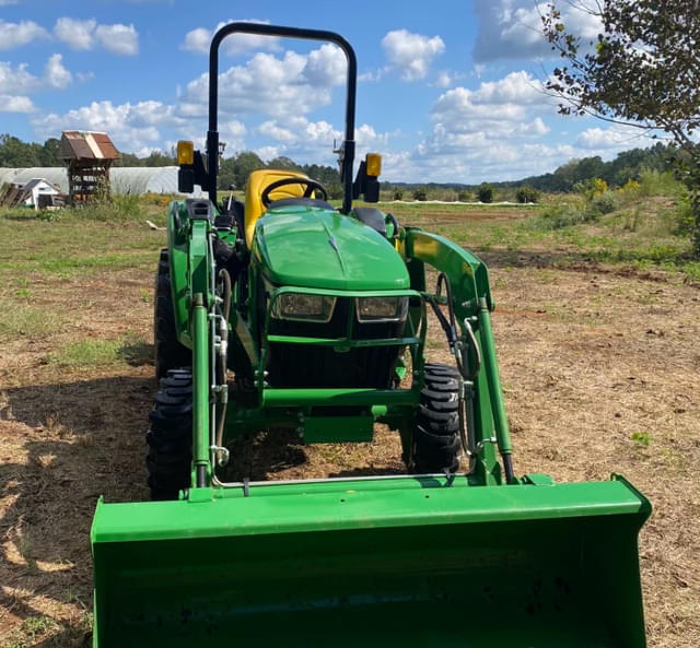 Image of John Deere 3043D equipment image 4