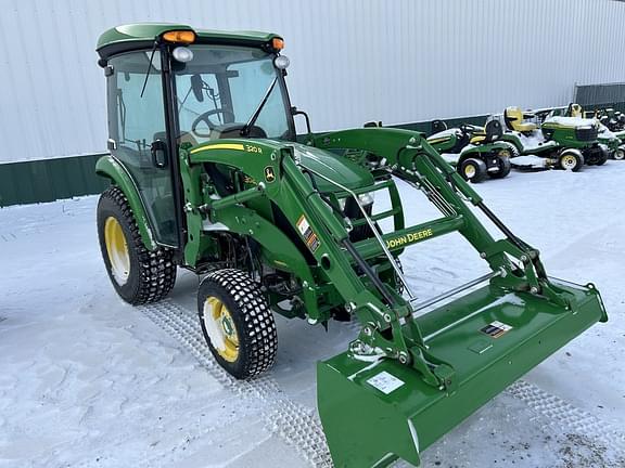 Image of John Deere 3046R equipment image 1