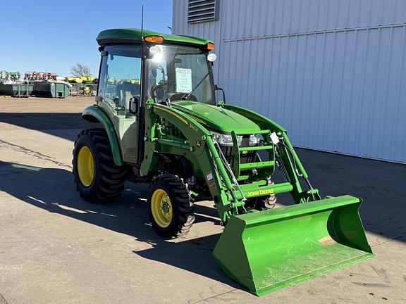 Image of John Deere 3046R equipment image 1