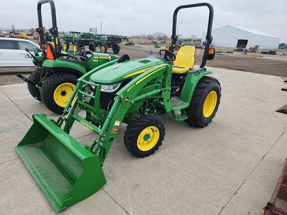 Image of John Deere 3046R equipment image 1