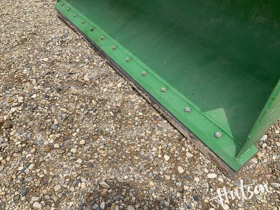 Image of John Deere 3046R equipment image 4