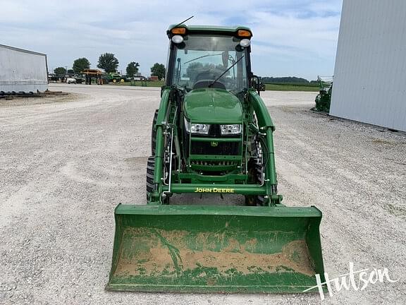 Image of John Deere 3046R equipment image 1