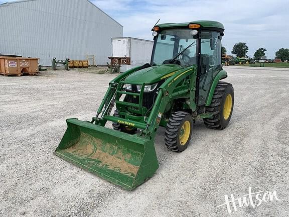 Image of John Deere 3046R equipment image 2