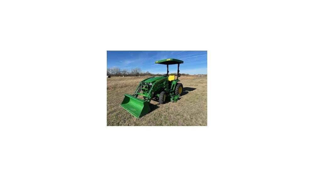 2023 John Deere 3046R Equipment Image0