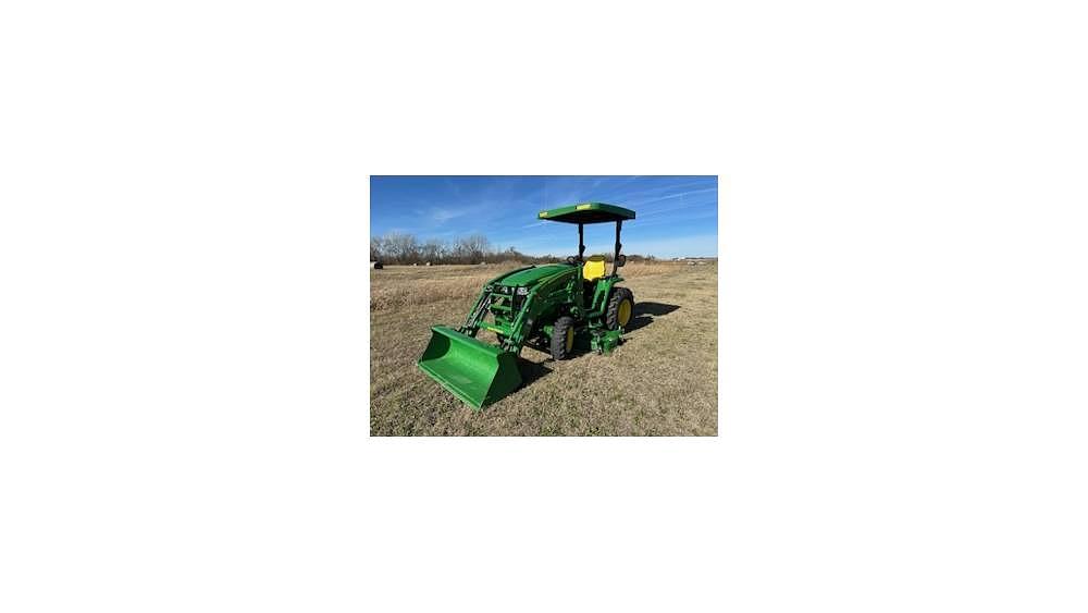 Image of John Deere 3046R Primary image