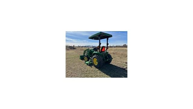 Image of John Deere 3046R equipment image 1