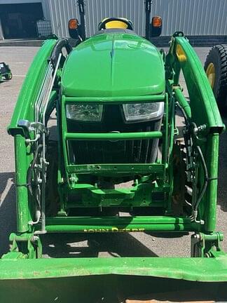Image of John Deere 3046R equipment image 1