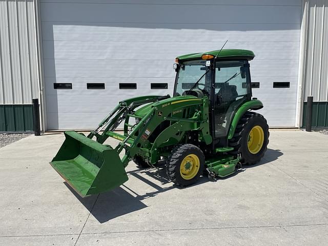 Image of John Deere 3046R equipment image 1
