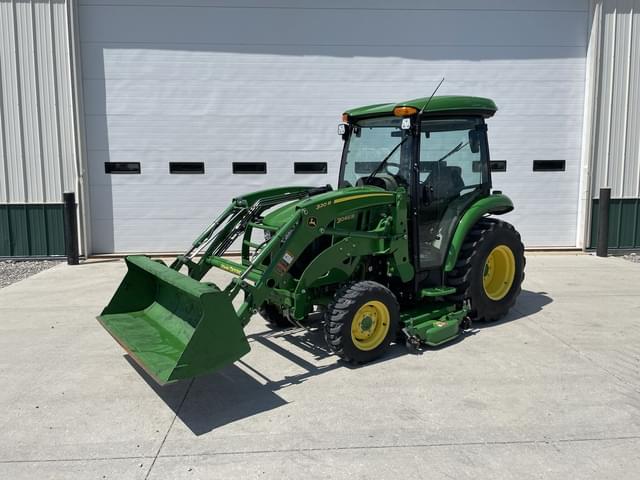 Image of John Deere 3046R equipment image 1