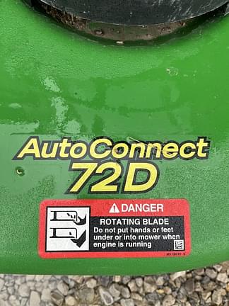 Image of John Deere 3046R equipment image 4