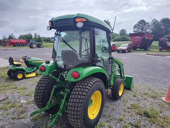 Image of John Deere 3046R equipment image 4