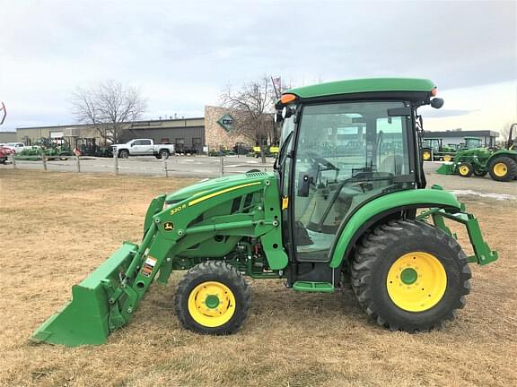 Image of John Deere 3046R equipment image 1