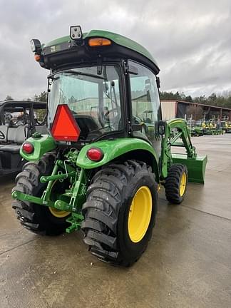 Image of John Deere 3046R equipment image 2