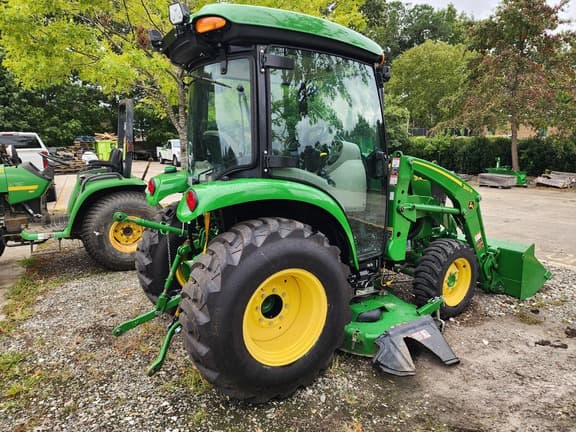 Image of John Deere 3046R equipment image 1