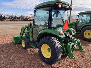 Main image John Deere 3046R 7