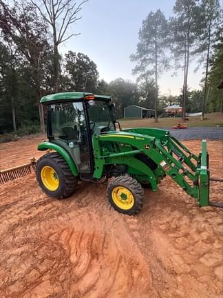 Image of John Deere 3046R equipment image 2